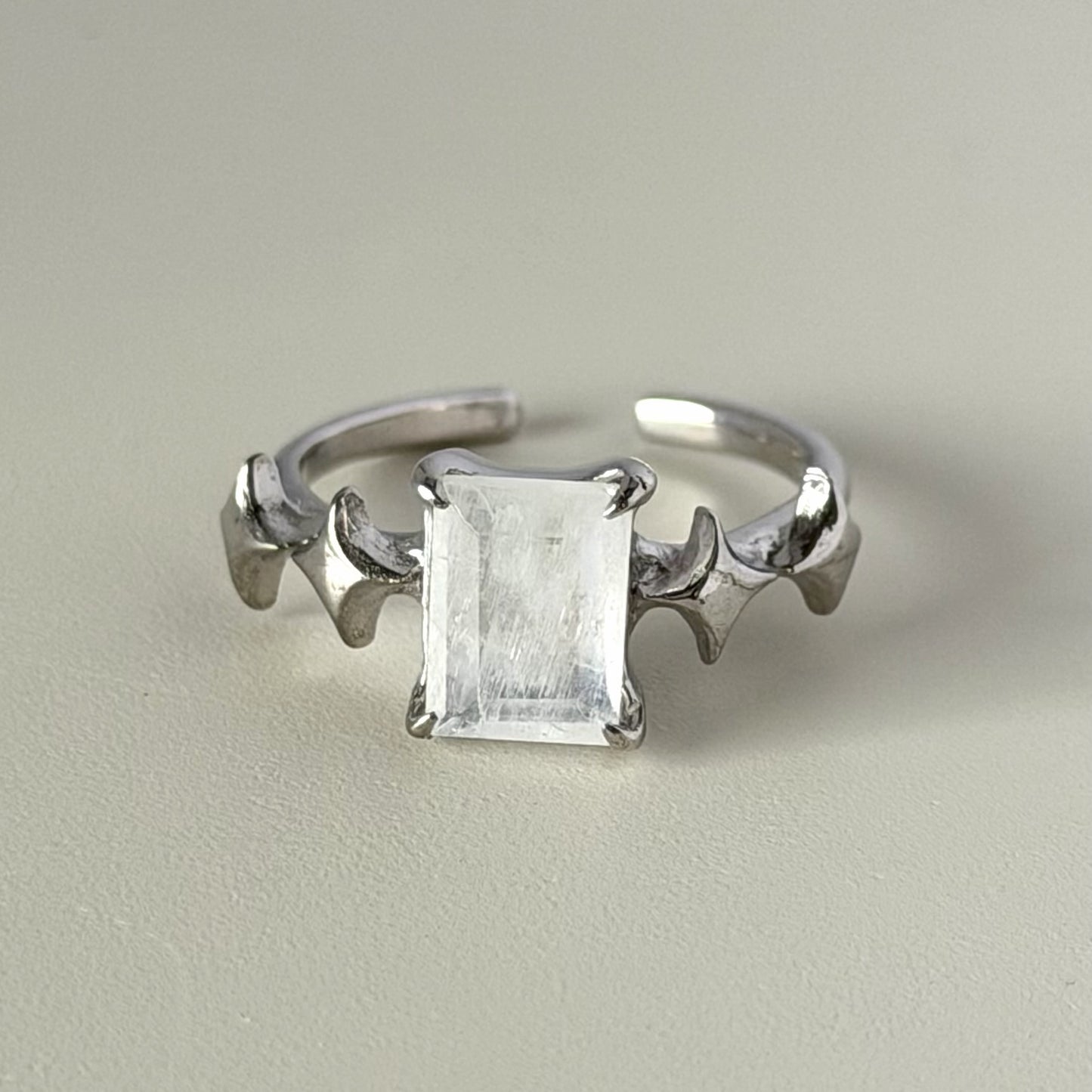 [ moon stone ] rectangle sparkle silver
