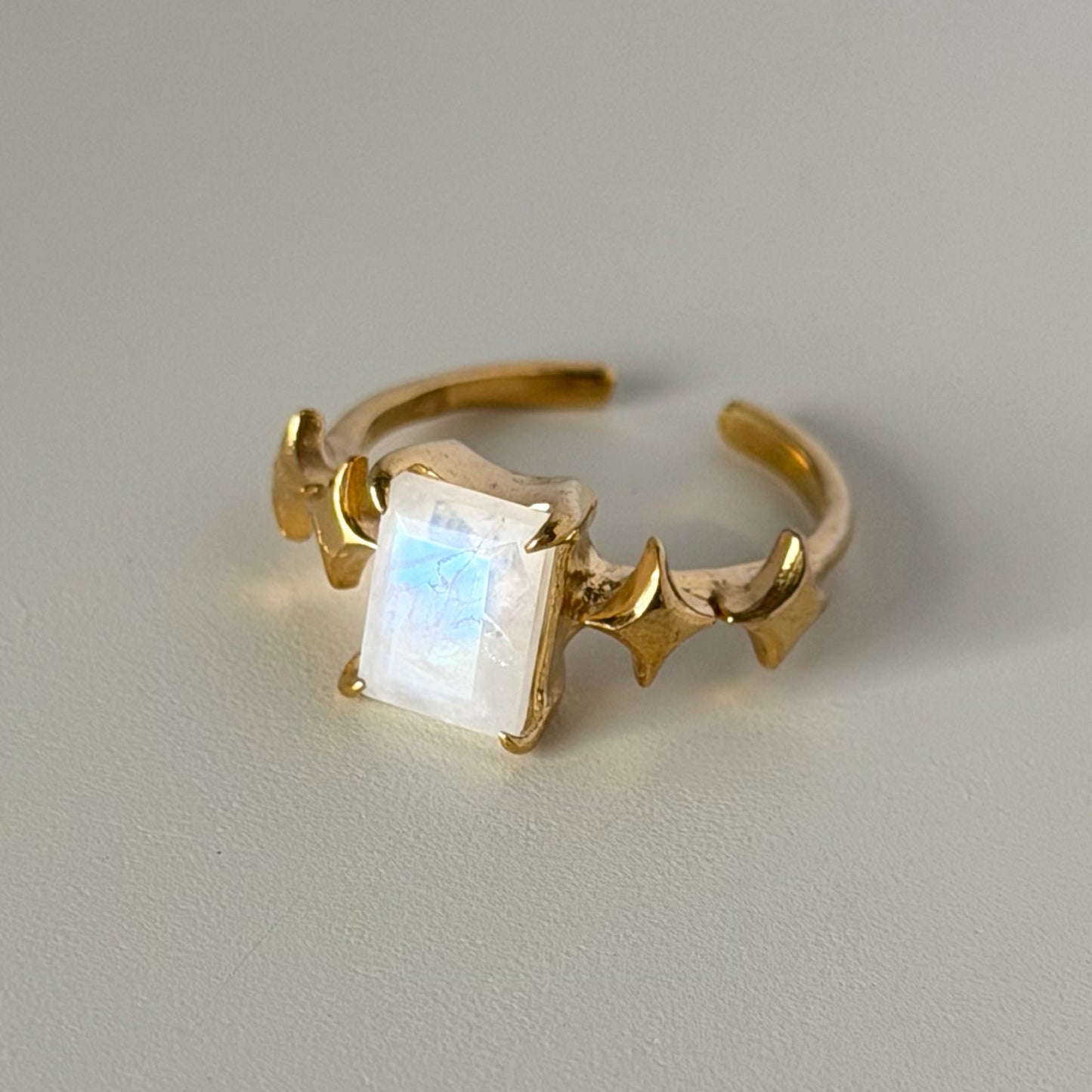 [ moon stone ] rectangle sparkle gold