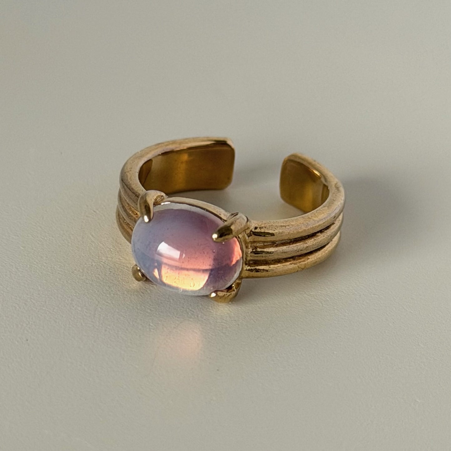 [ vintage purple glass ] trois gold