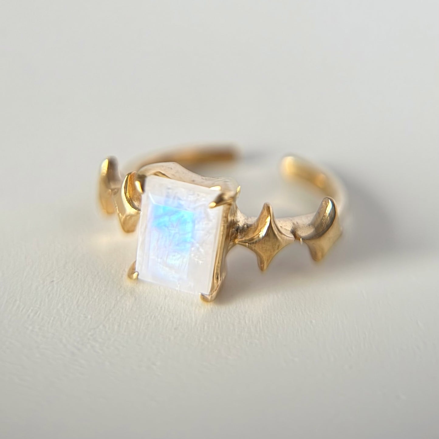 [ moon stone ] rectangle sparkle gold