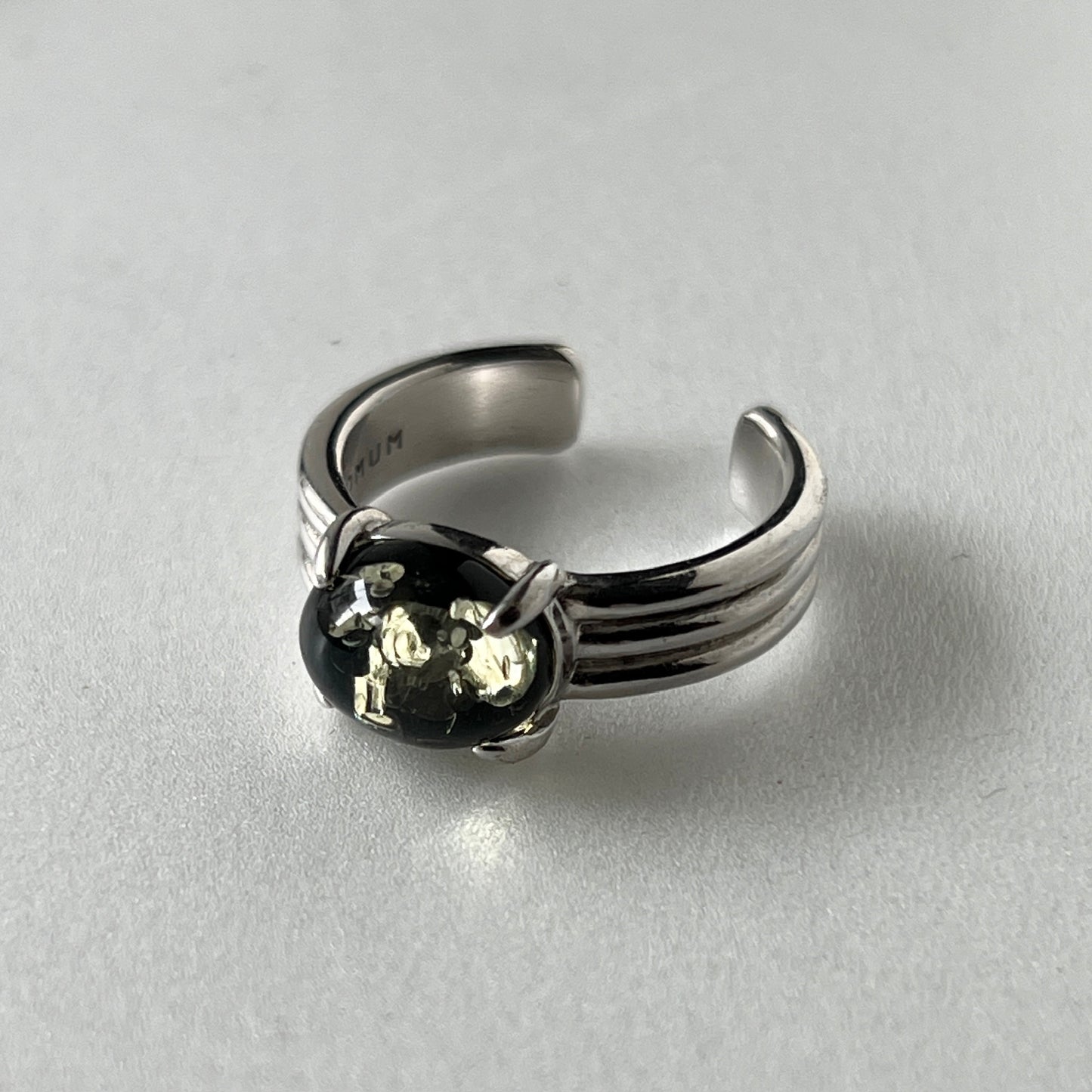 [ black amber ] trois silver