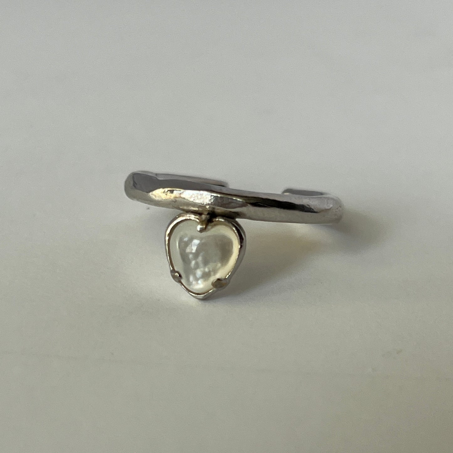 [ white shell ] um heart ring silver [ free size ]