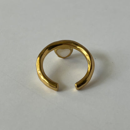 [ white shell ] um heart ring gold