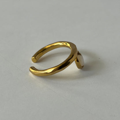 [ white shell ] um heart ring gold