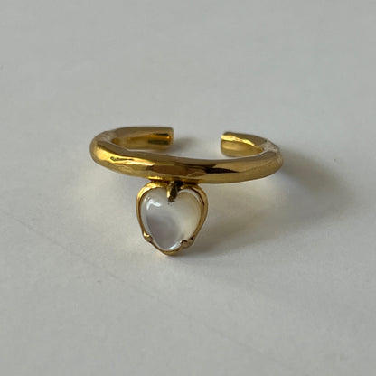 [ white shell ] um heart ring gold [ free size ]