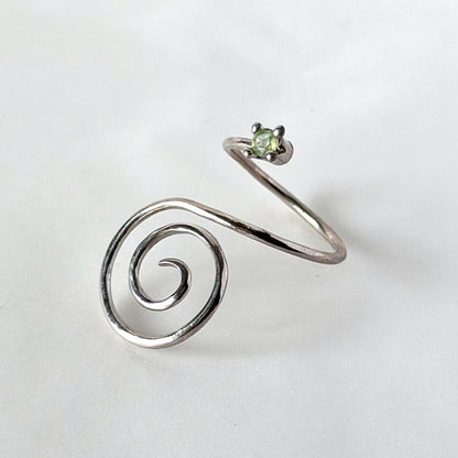 [ green apetite ] swirl ring silver