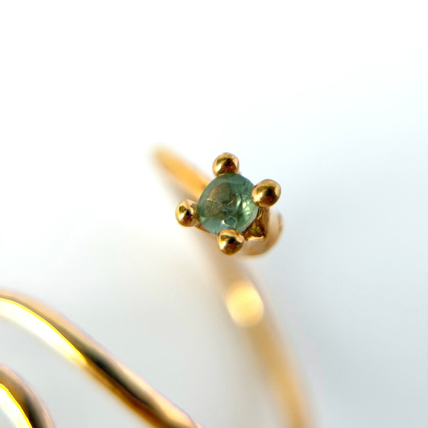 [ green apetite ] swirl ring gold