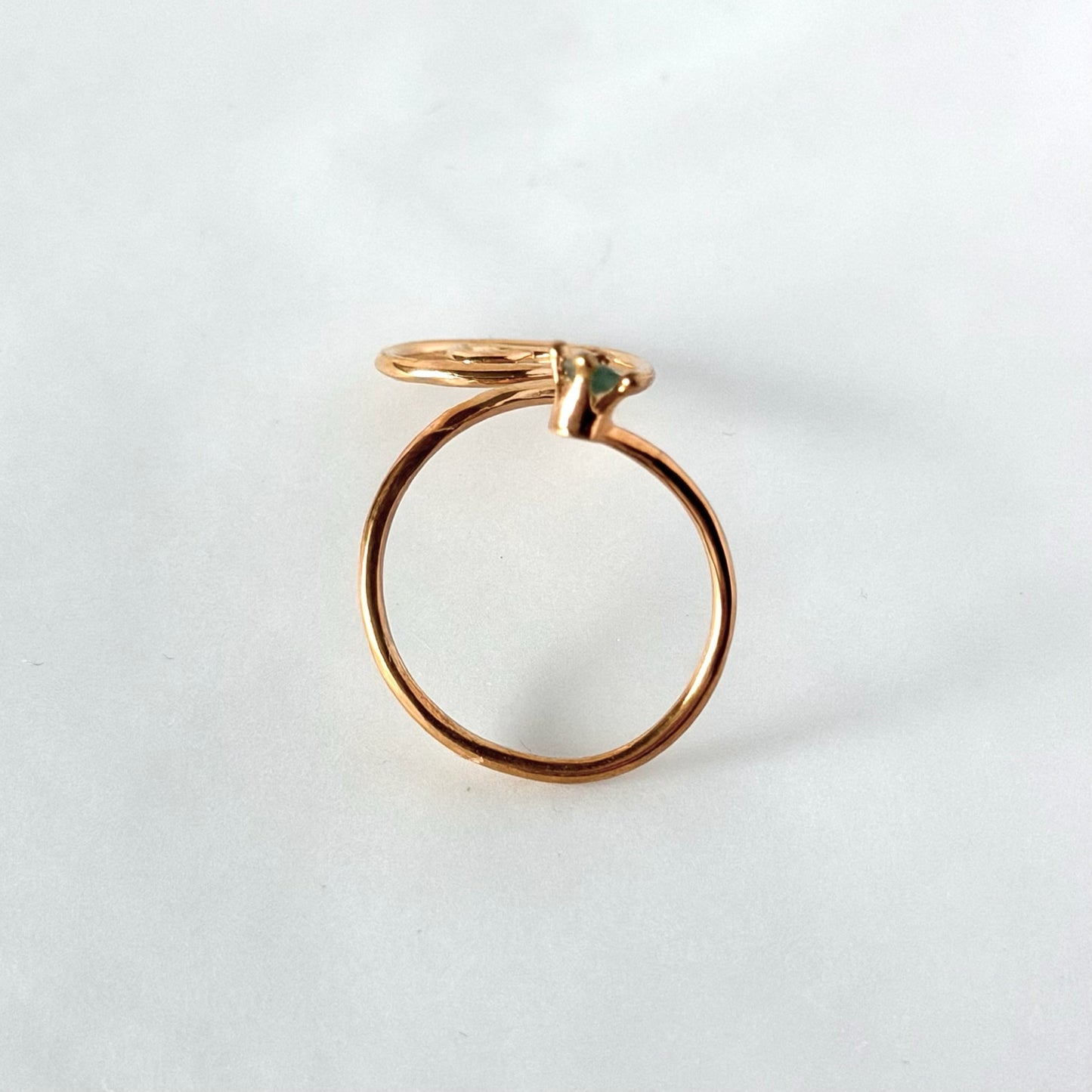 [ green apetite ] swirl ring gold