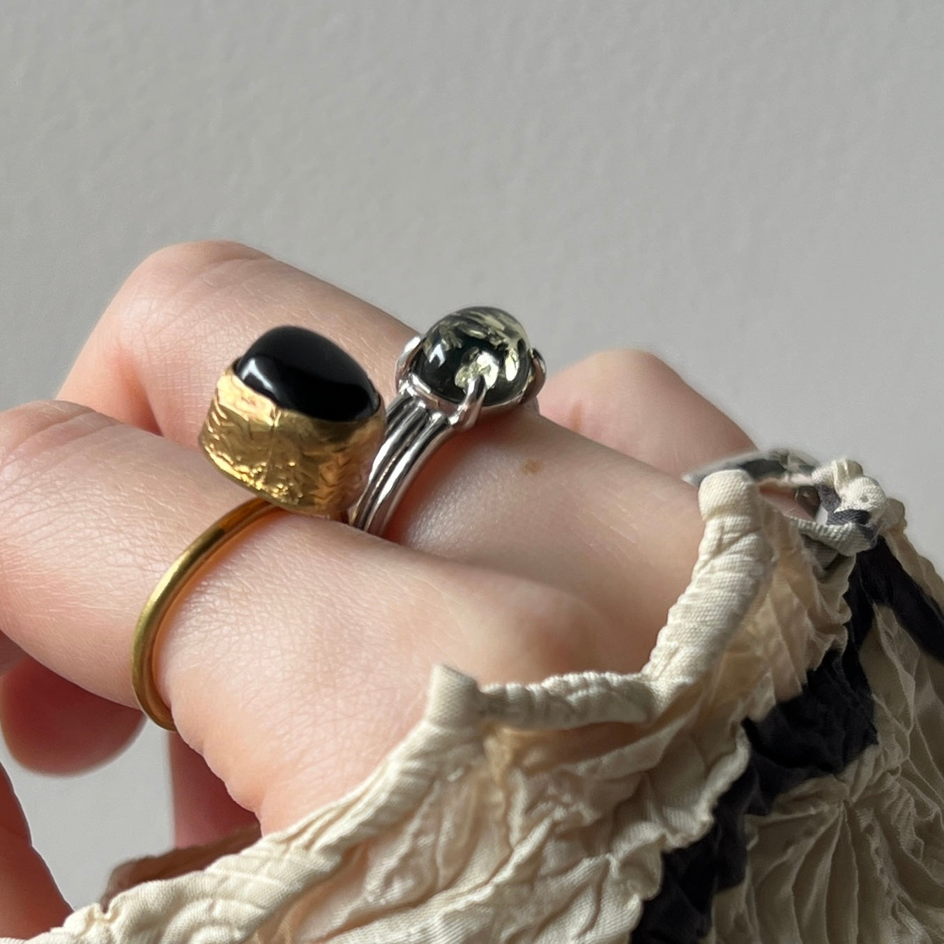 [ black amber ] trois silver