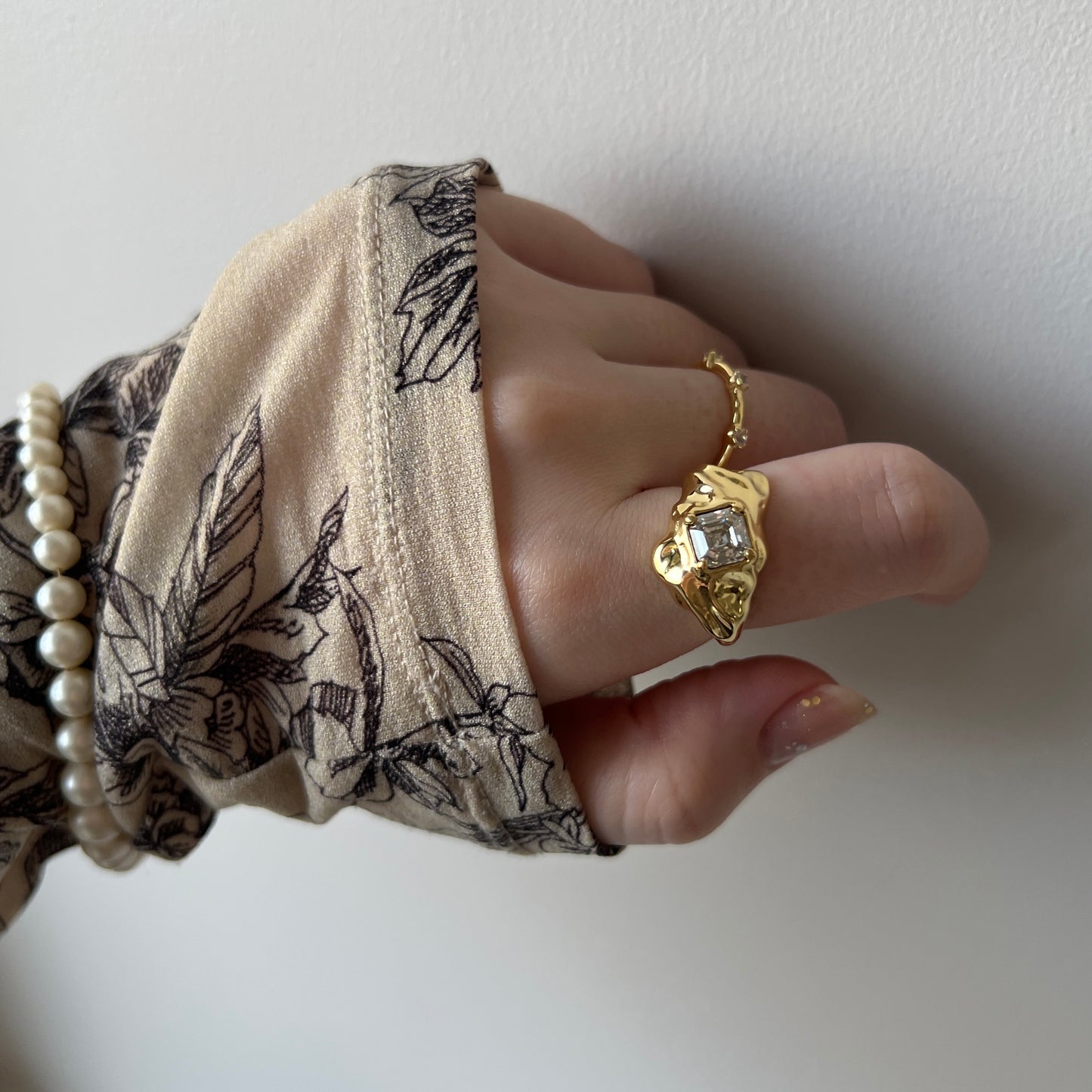 [ crystal shade ]  melt ring  gold  [ free size ]