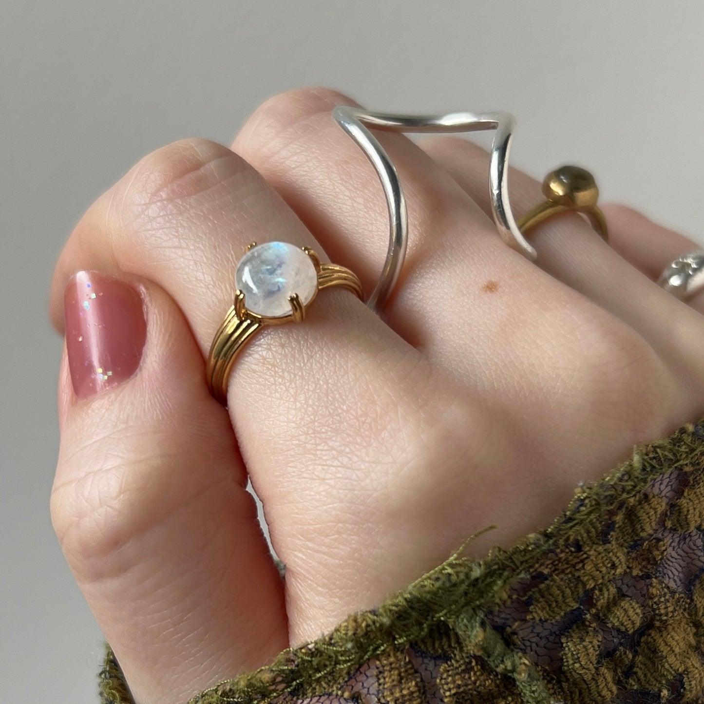 [ rainbow moon stone ] croissant gold