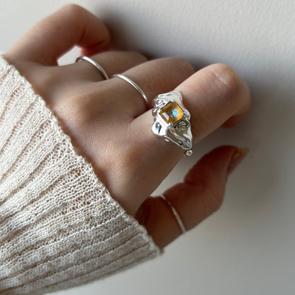 [ ochre ]  melt ring  silver