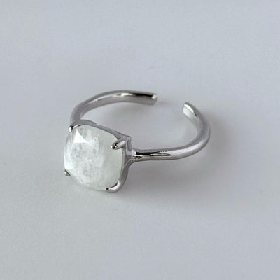 [ moon stone ] square faceted cut silver