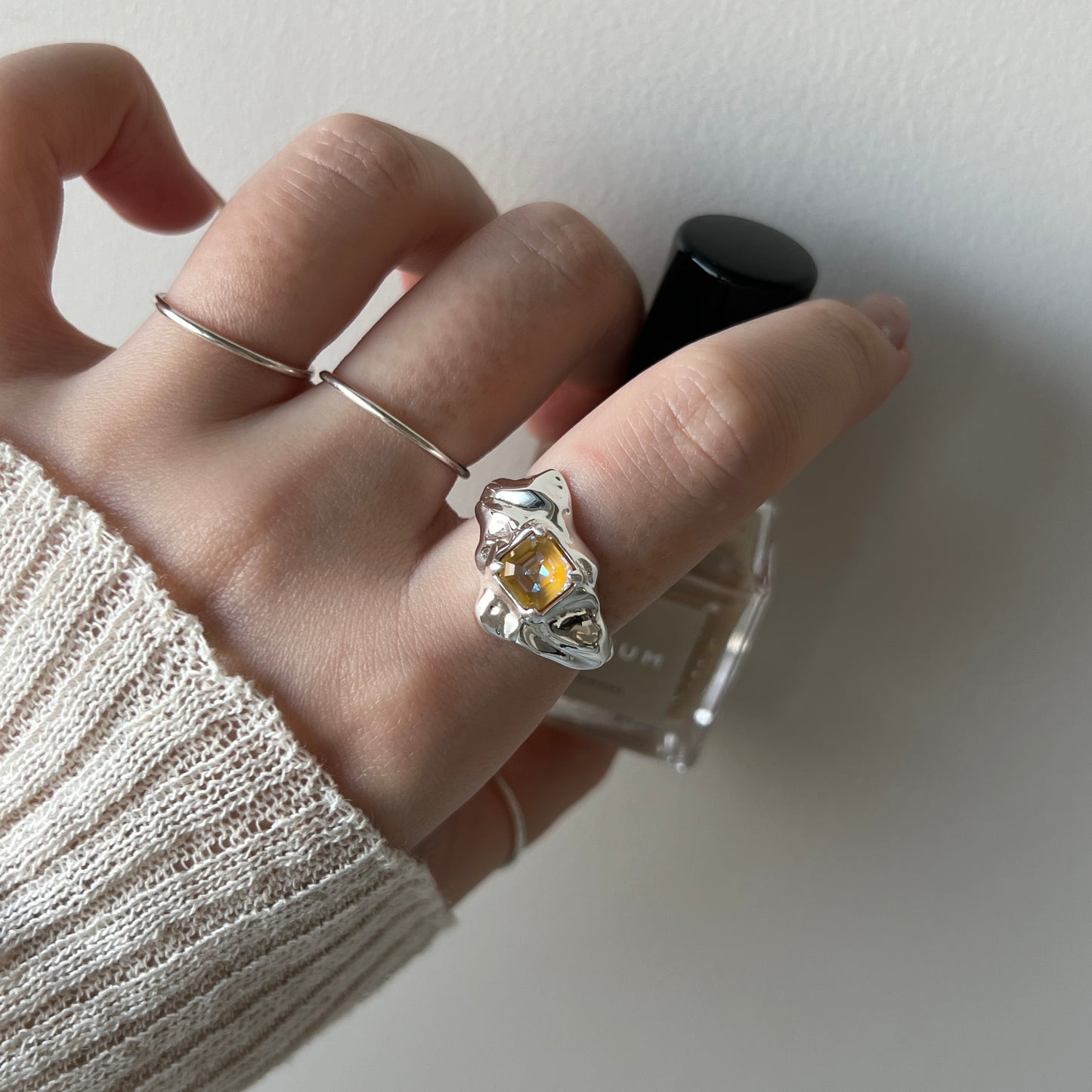 [ ochre ]  melt ring  silver