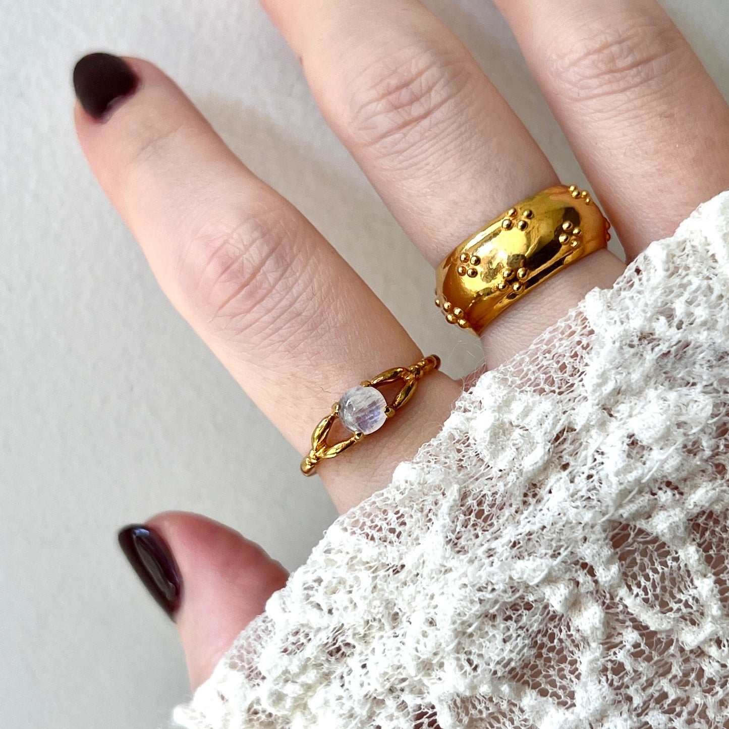 [ rainbow moon stone ] spring ring gold