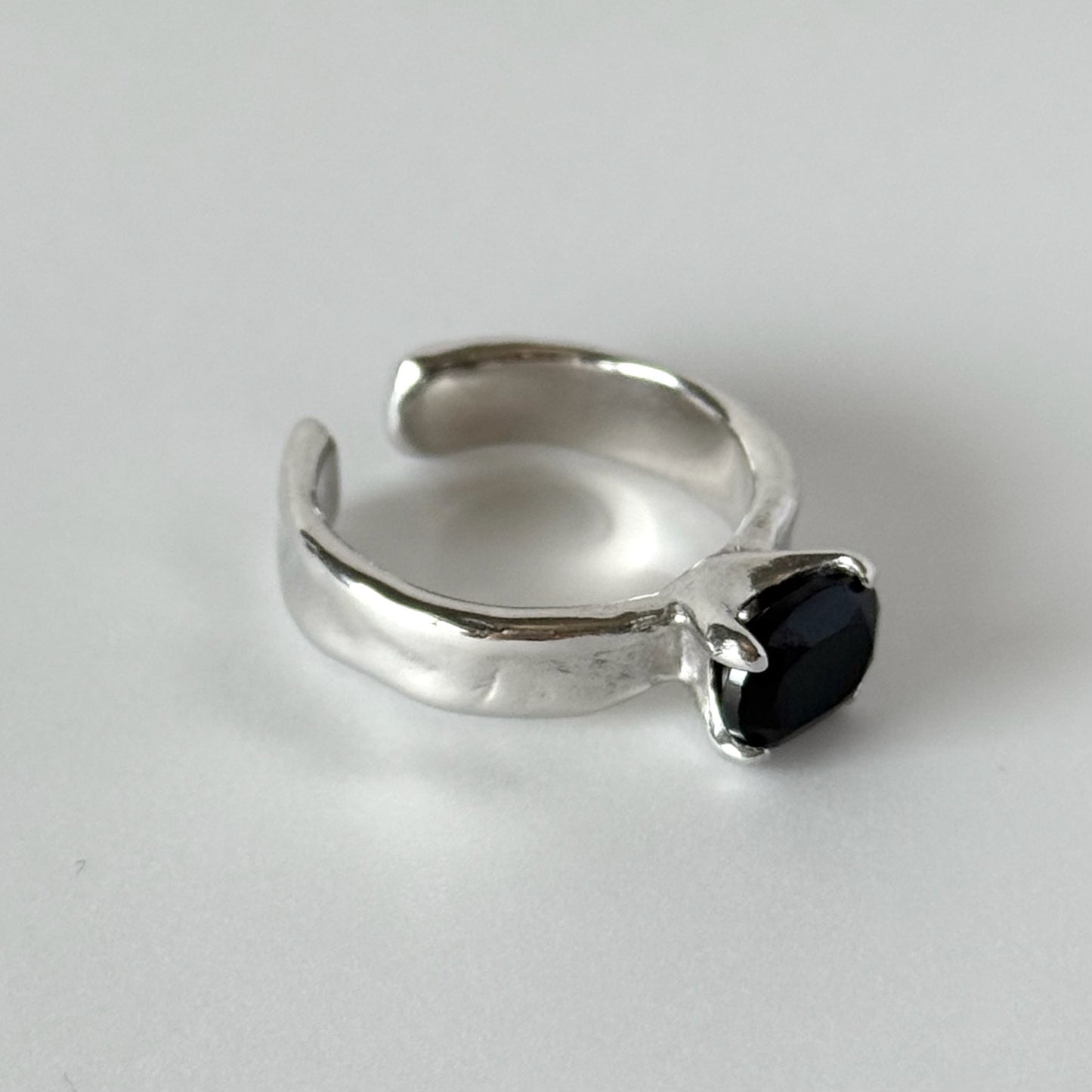 [ black spinel ] um silver ring [ free size ]