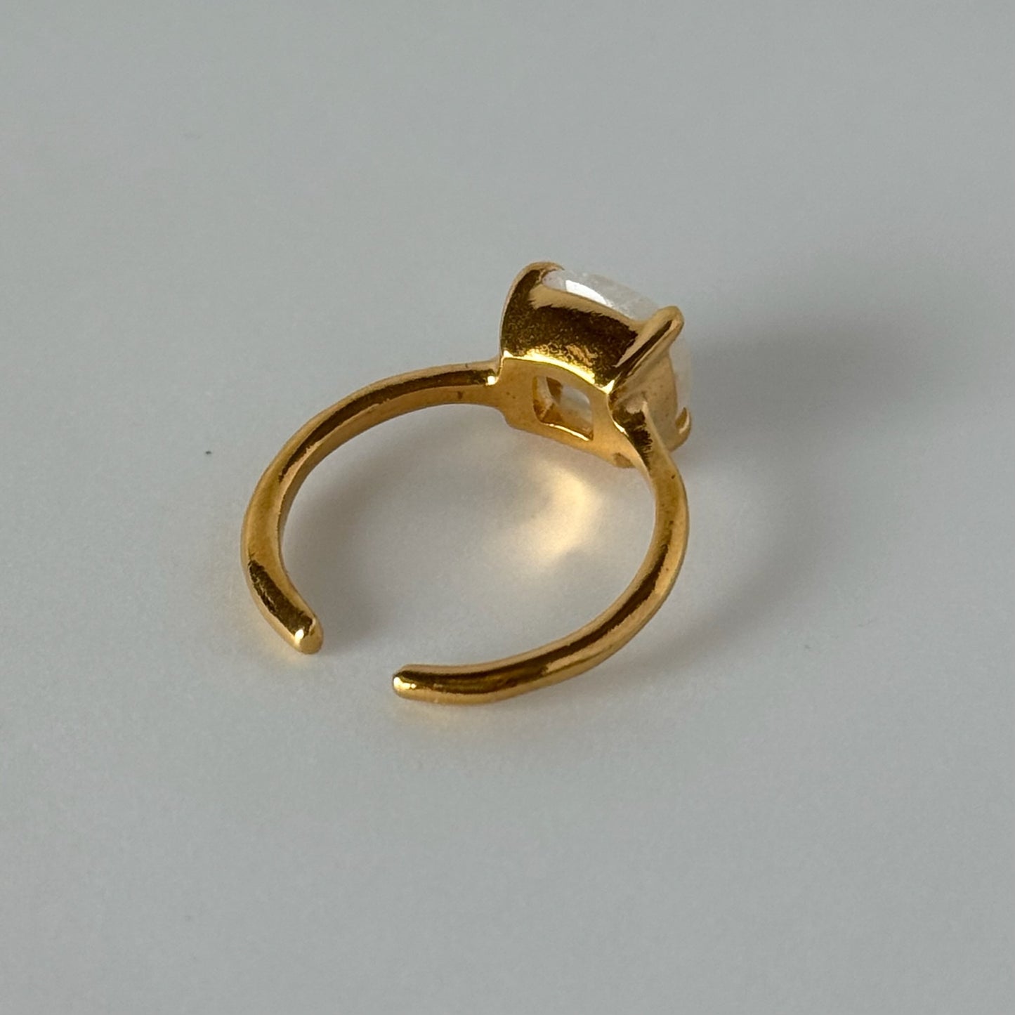 [ moon stone ] square faceted cut gold [ free size ]
