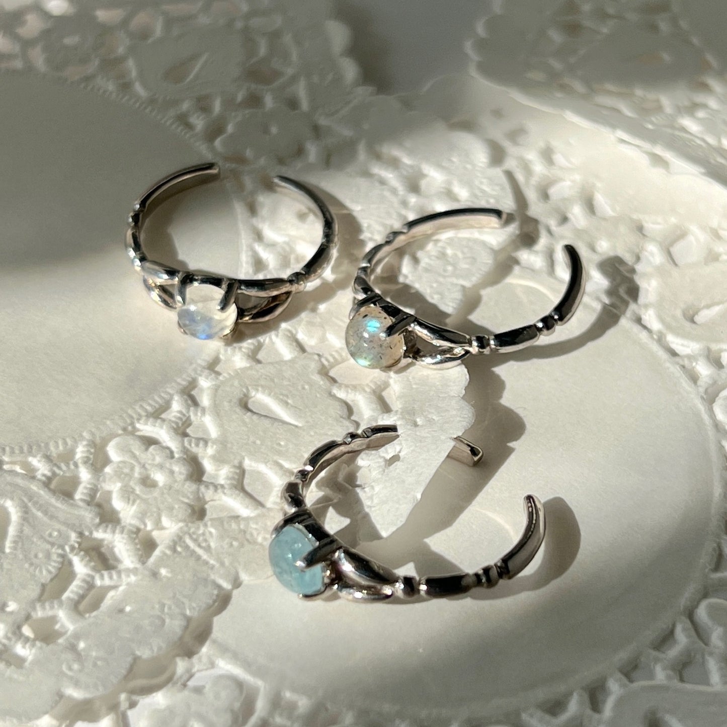 [ rainbow moon stone ] spring ring silver