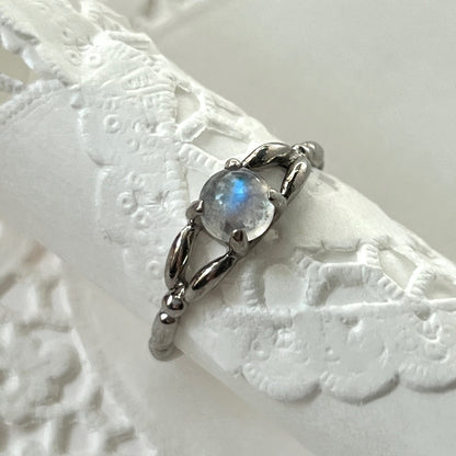 [ rainbow moon stone ] spring ring silver
