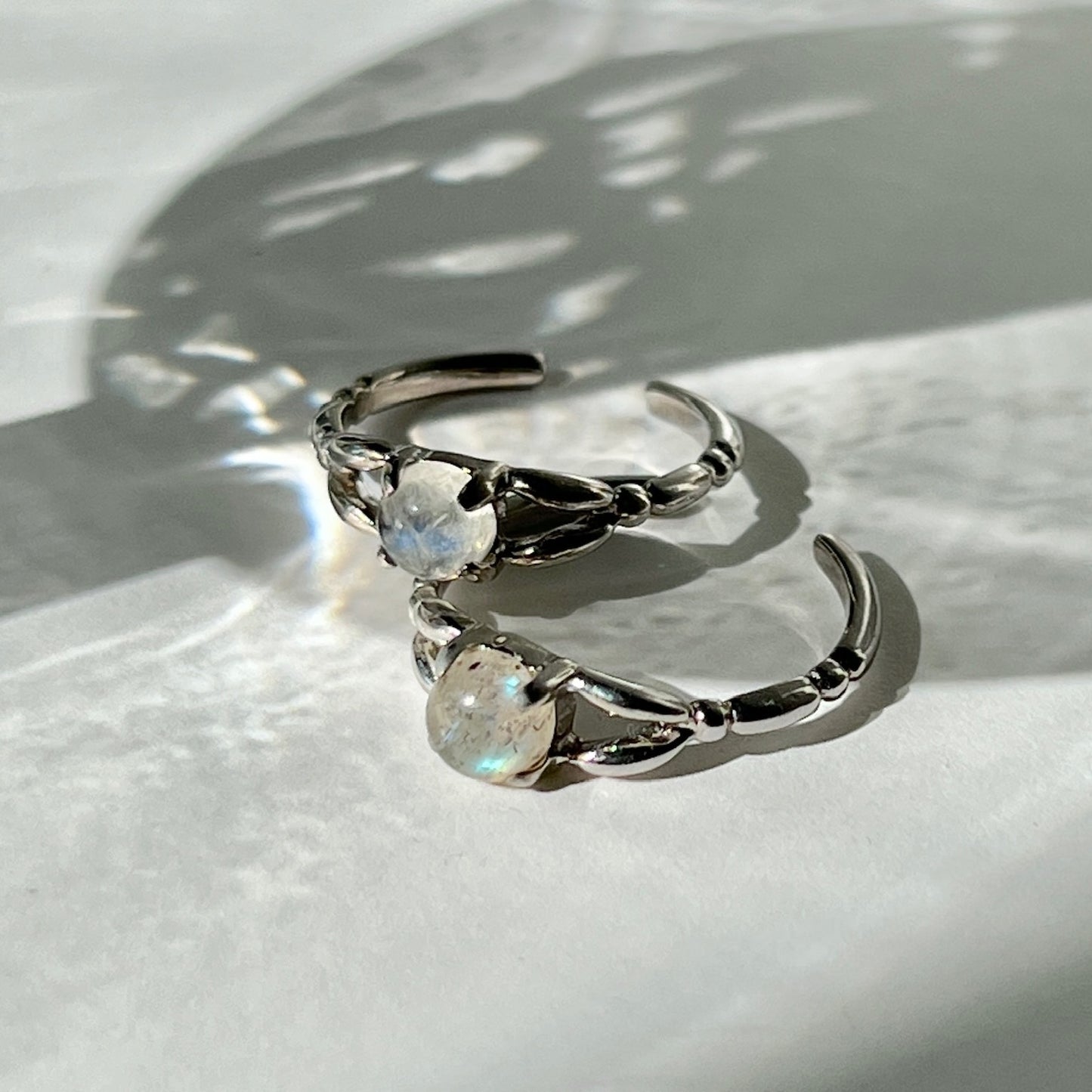 [ rainbow moon stone ] spring ring silver