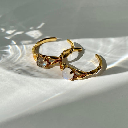 [ rainbow moon stone ] spring ring gold