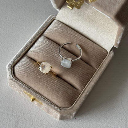 [ moon stone ] square faceted cut gold [ free size ]