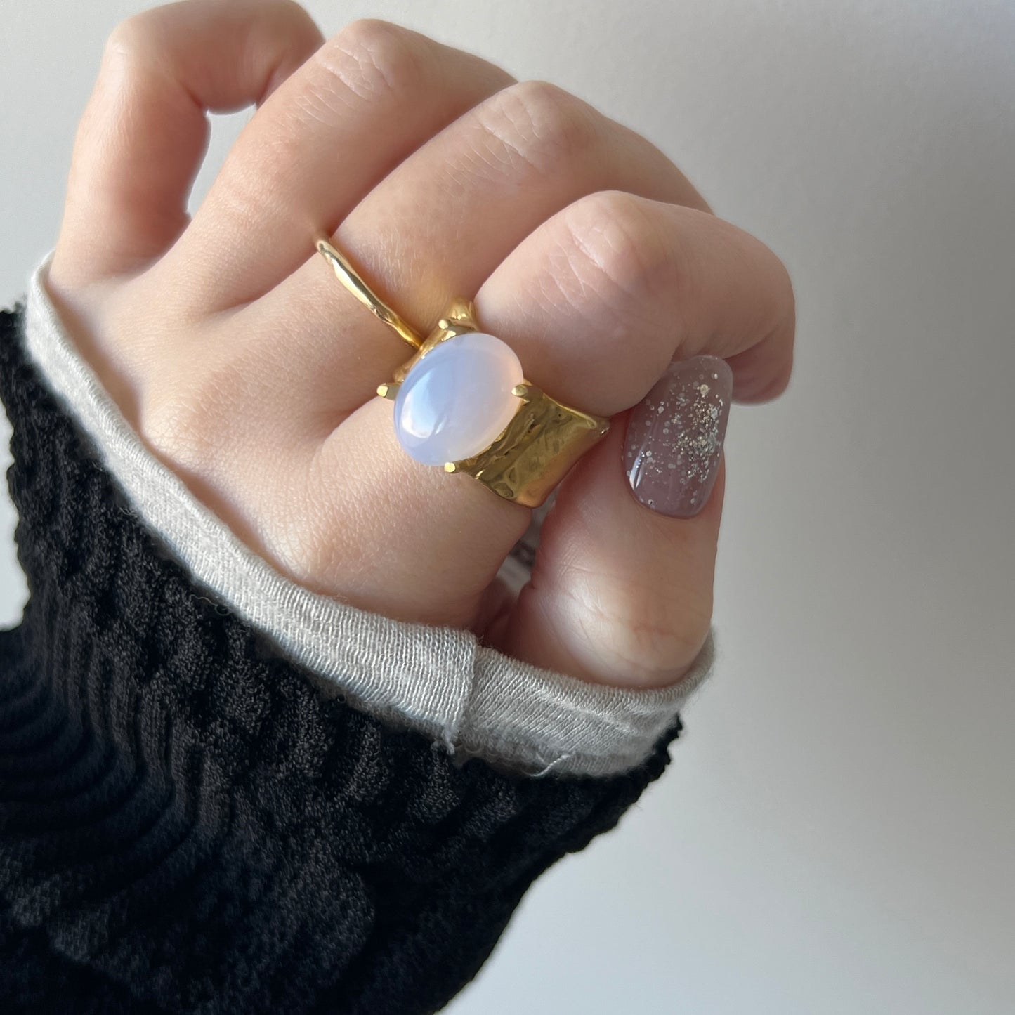 [ blue chalcedony ] roche