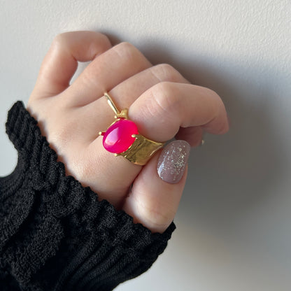 [ fuchsia pink chalcedony ] roche