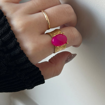 [ fuchsia pink chalcedony ] roche