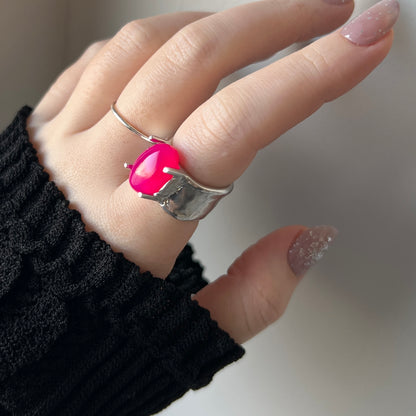 [ fuchsia pink chalcedony ] roche