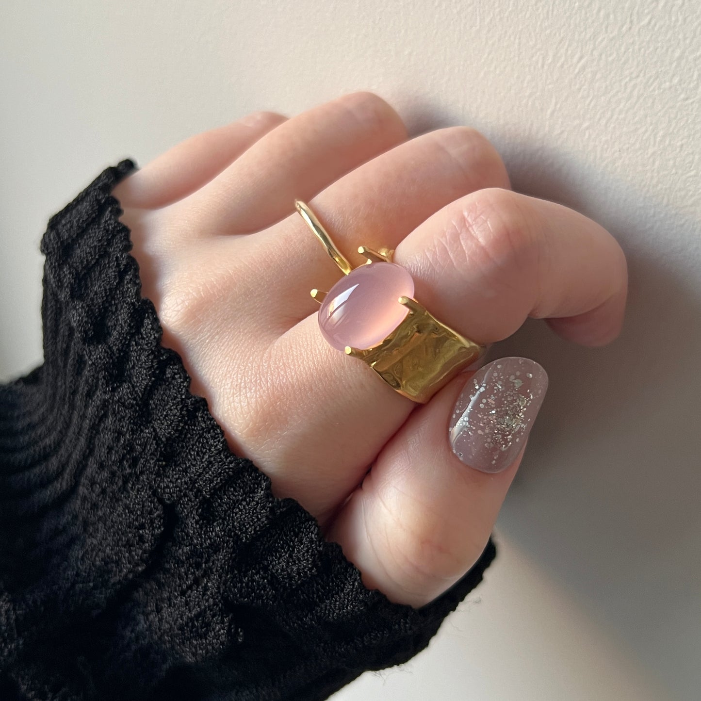 [ pink purple chalcedony ] roche