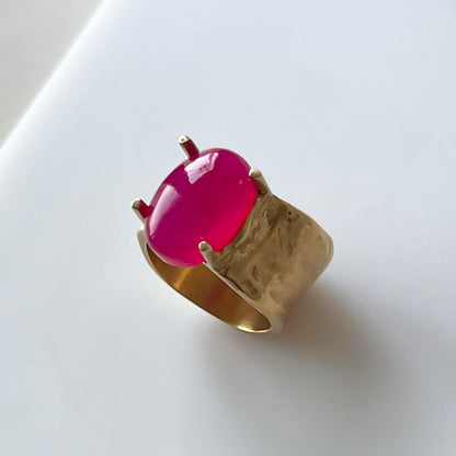 [ fuchsia pink chalcedony ] roche