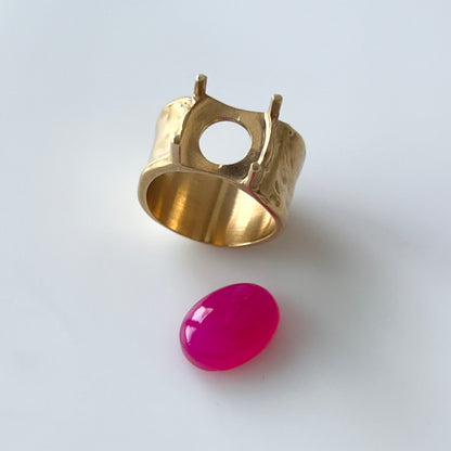 [ fuchsia pink chalcedony ] roche