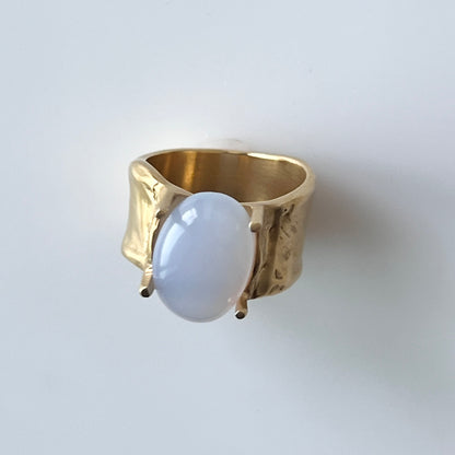 [ blue chalcedony ] roche