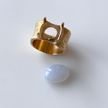 [ blue chalcedony ] roche