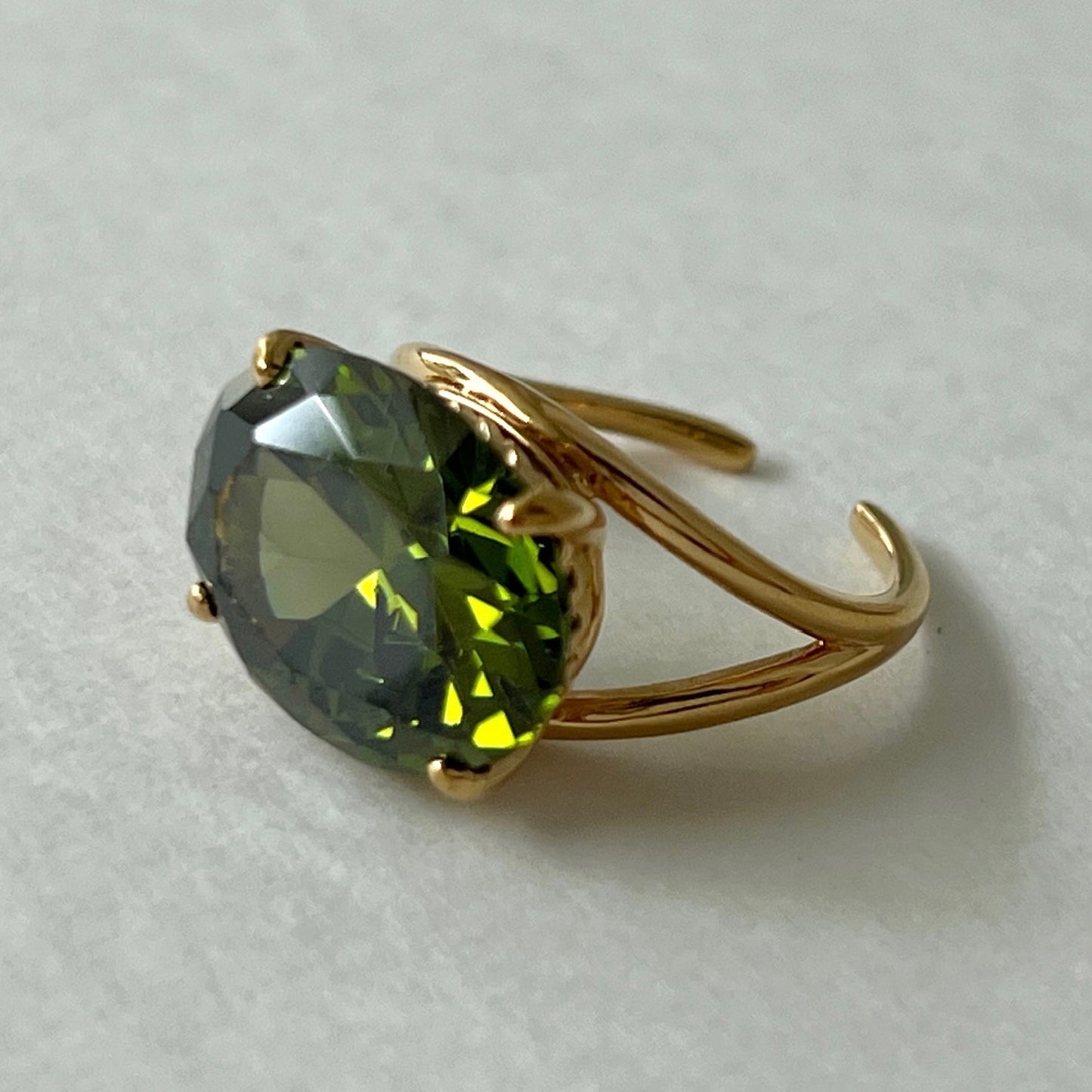 [ olive ] reine gold