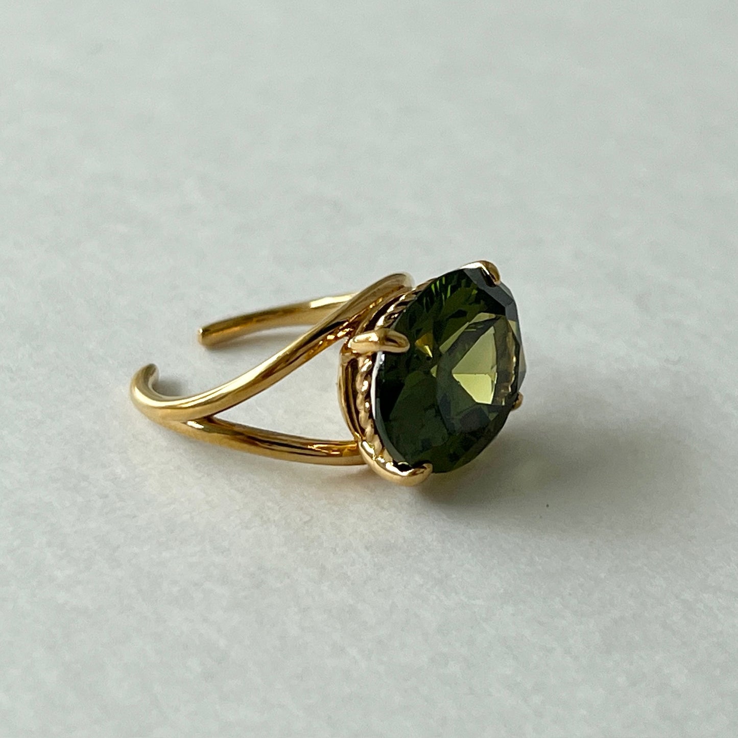 [ olive ] reine gold