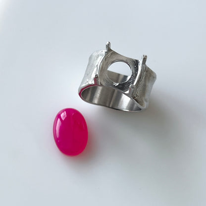 [ fuchsia pink chalcedony ] roche