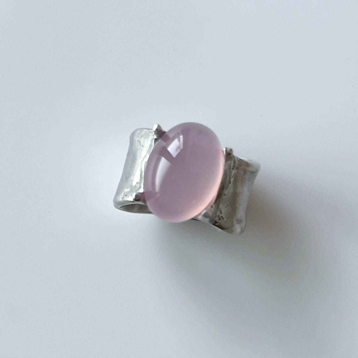 [ pink purple chalcedony ] roche
