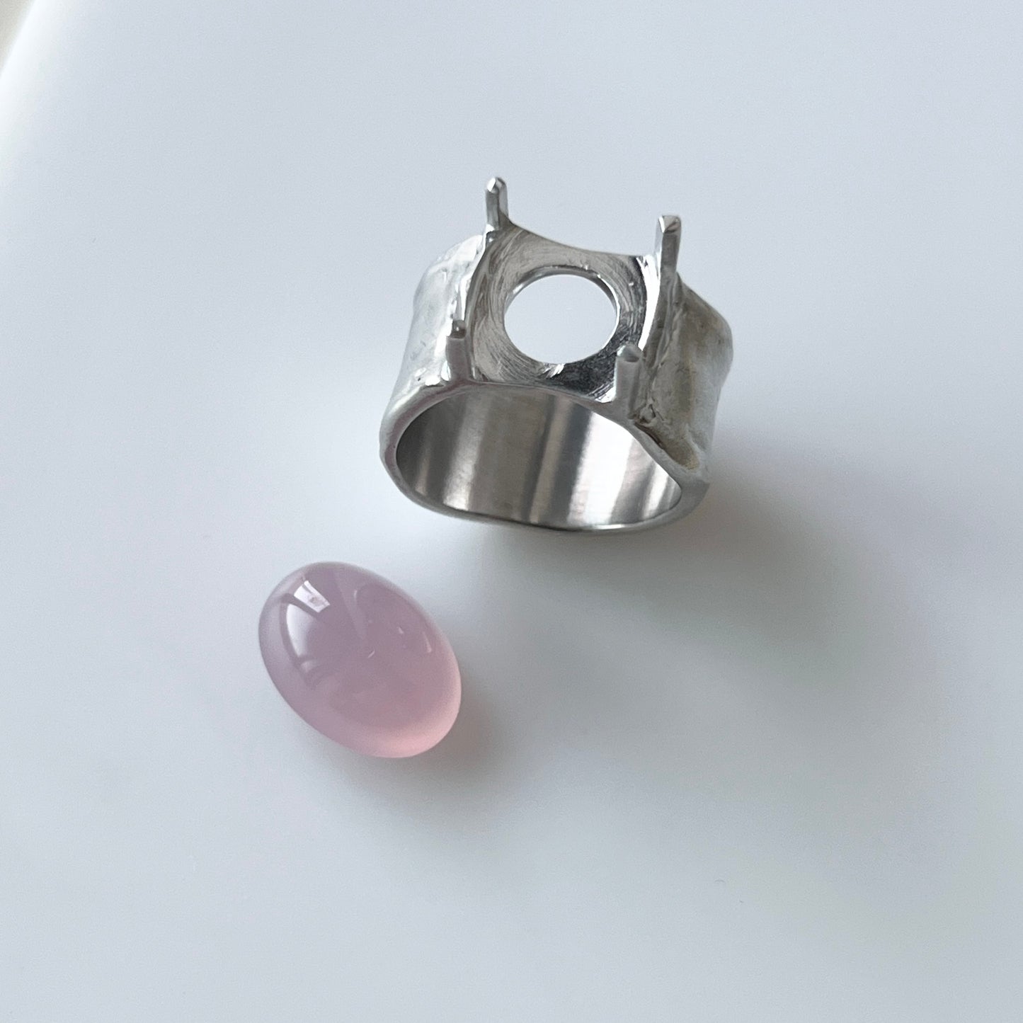 [ pink purple chalcedony ] roche
