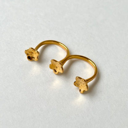 [ gold ] flos