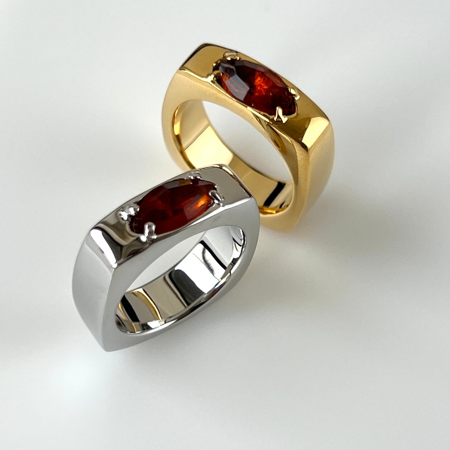 [ maroon moon glass ] europa gold