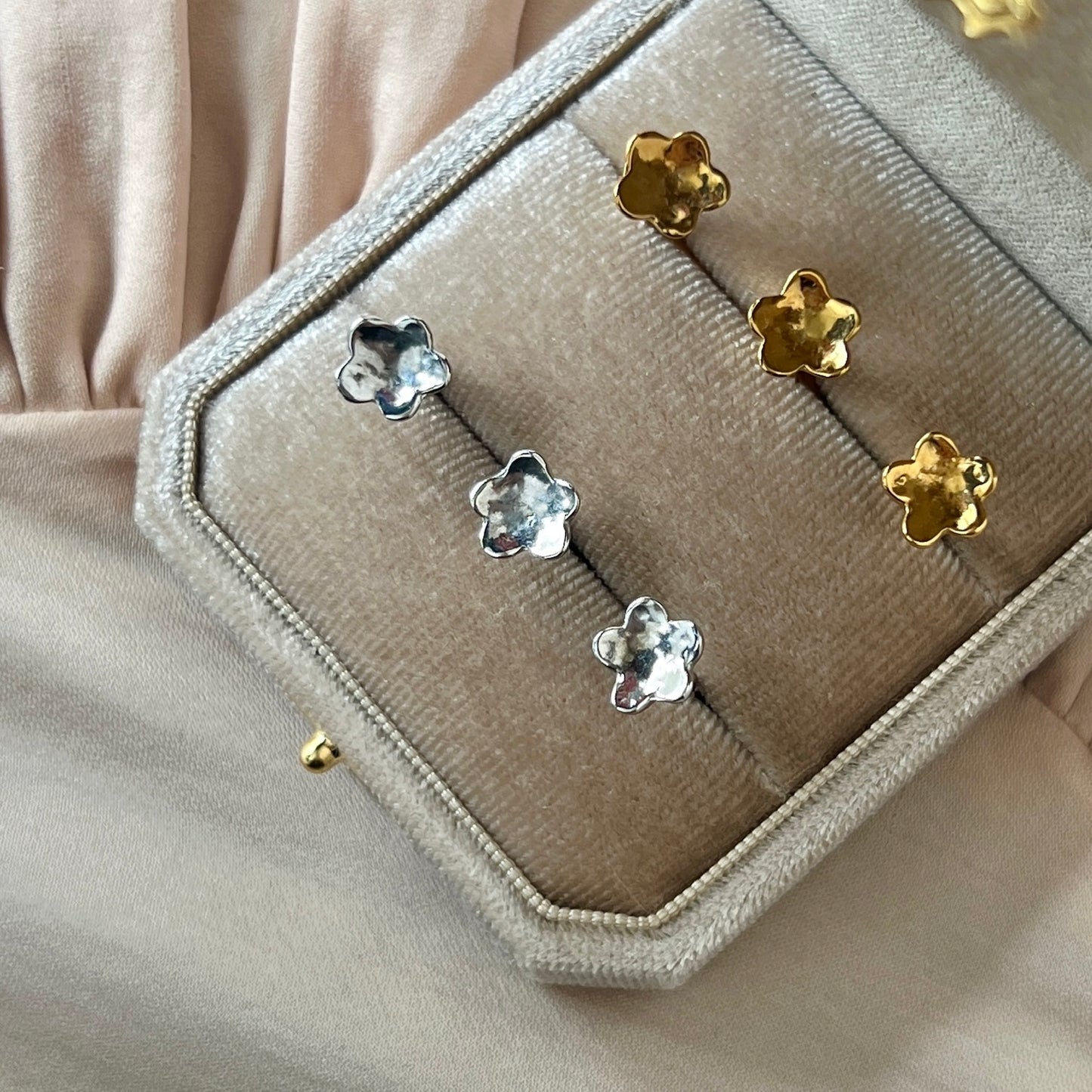 [ silver] flos