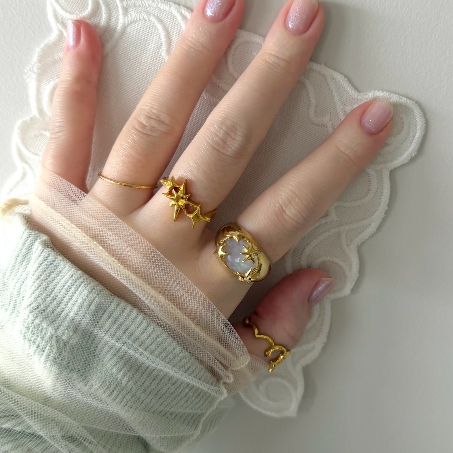 [ rainbow moon stone ] twinkle ring gold