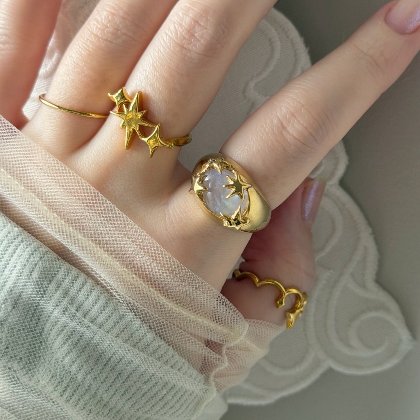 [ rainbow moon stone ] twinkle ring gold