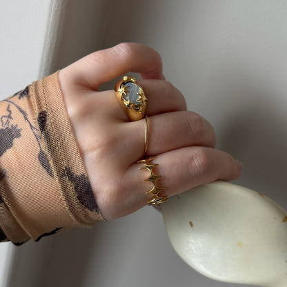 [ gold ] diamond shaped ring