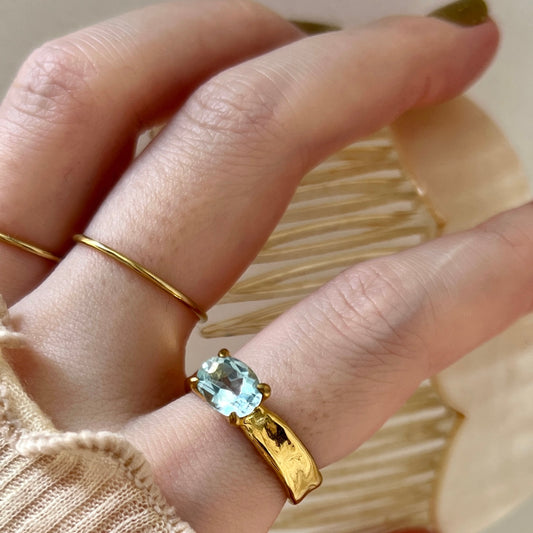 [ sky blue topaz  ] um gold ring [ free size ]