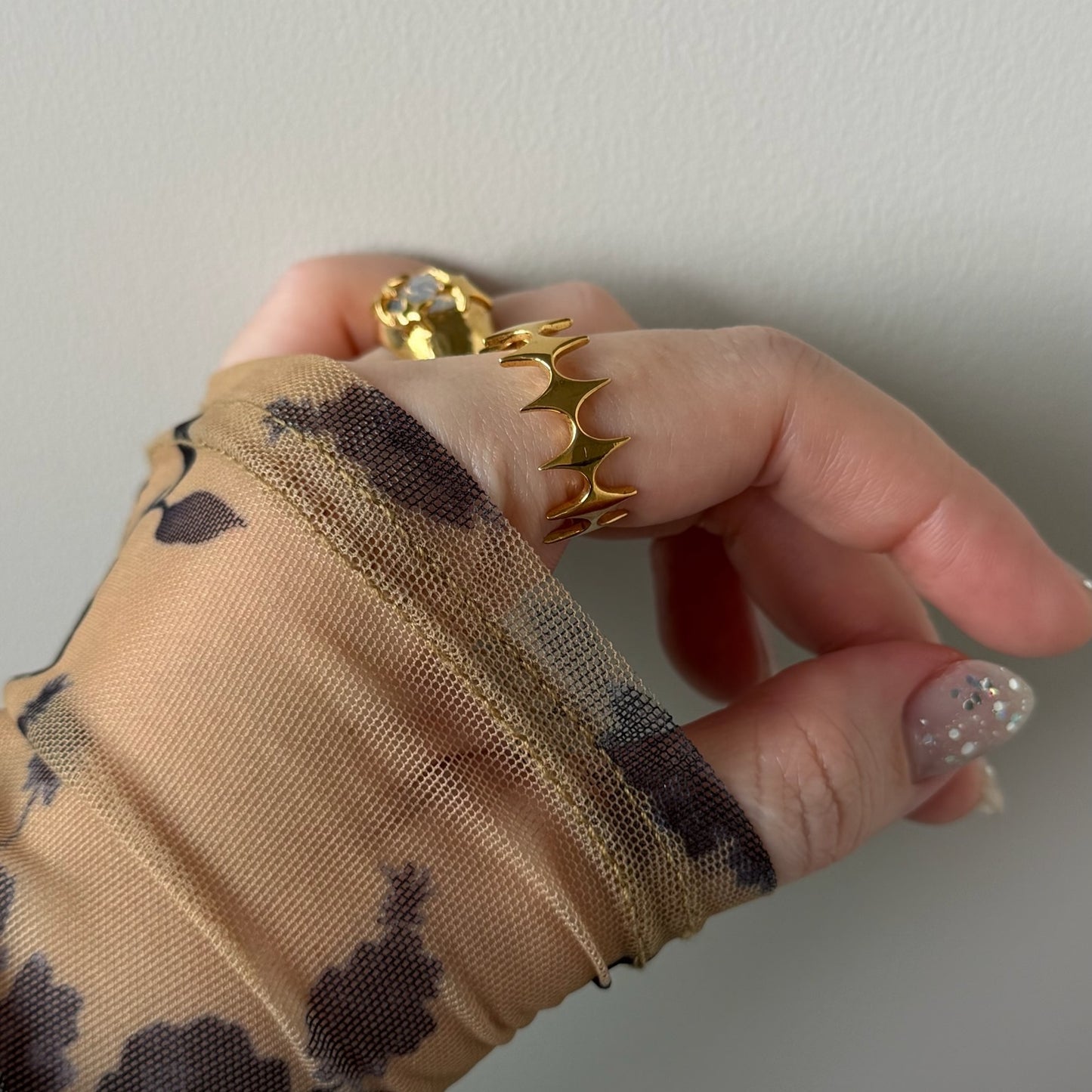 [ gold ] diamond shaped ring