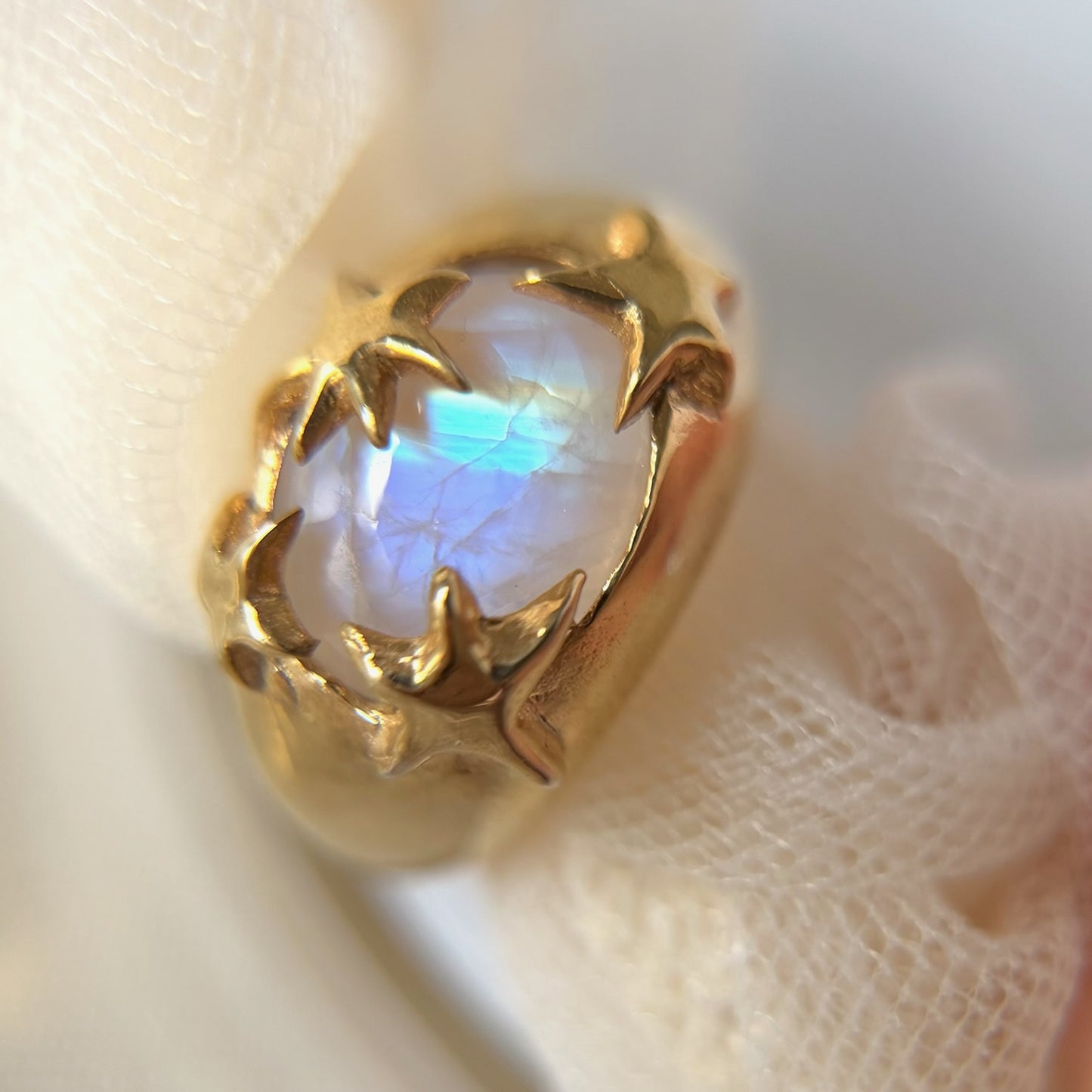 [ rainbow moon stone ] twinkle ring gold