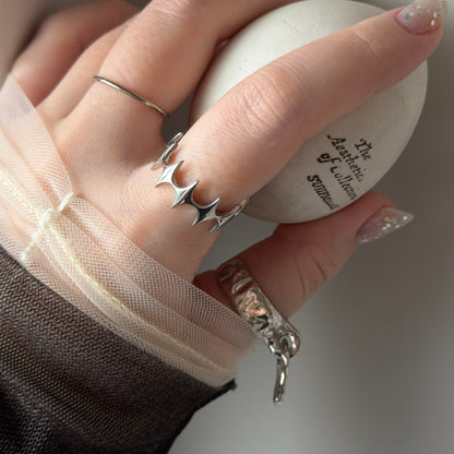 [ silver ] diamond shaped ring